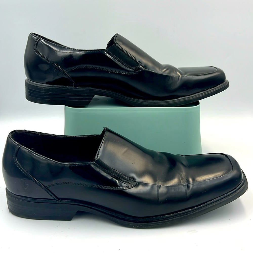 Access A Claiborne company Leather Loafers